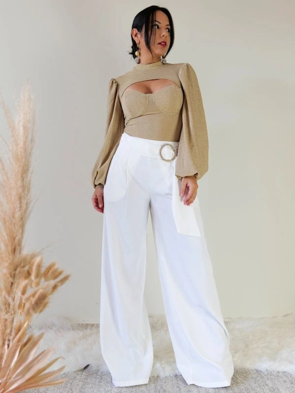 Gold Metallic Bodysuit With Sheer Puff Sleeves And White Trousers Gold Metallic Bodysuit With Sheer Puff Sleeves And White Trousers — Classy Bodysuit Outfits