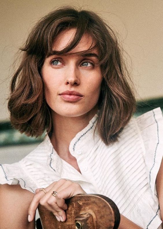 Collarbone Lob Medium Brown With Bottleneck Bangs, Wavy Collarbone Lob Medium Brown With Bottleneck Bangs, Wavy — Classy Bottleneck Bangs