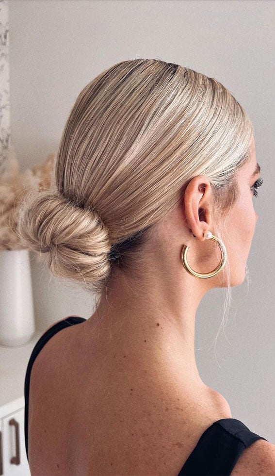 Neat Blonde Low Bun With Side Part Neat Blonde Low Bun With Side Part — Classy Bridal Bun