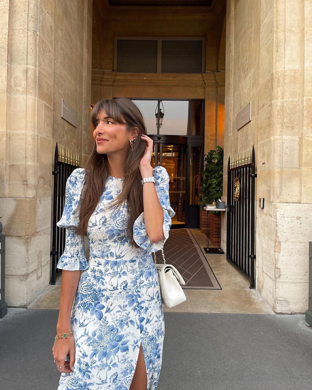 Blue Floral Print Fitted Midi Dress Blue Floral Print Fitted Midi Dress — Classy Bridal Shower Outfits for Guest