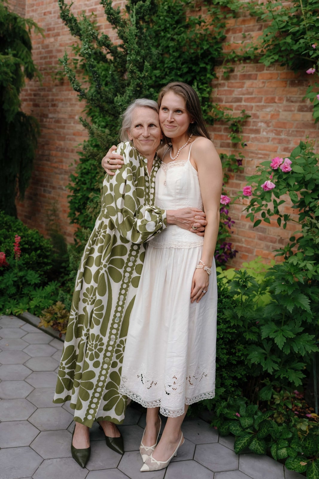 Green and White Floral Print Midi Dress With Pointed Toe Heels Green and White Floral Print Midi Dress With Pointed Toe Heels — Classy Bridal Shower Outfits for Guest