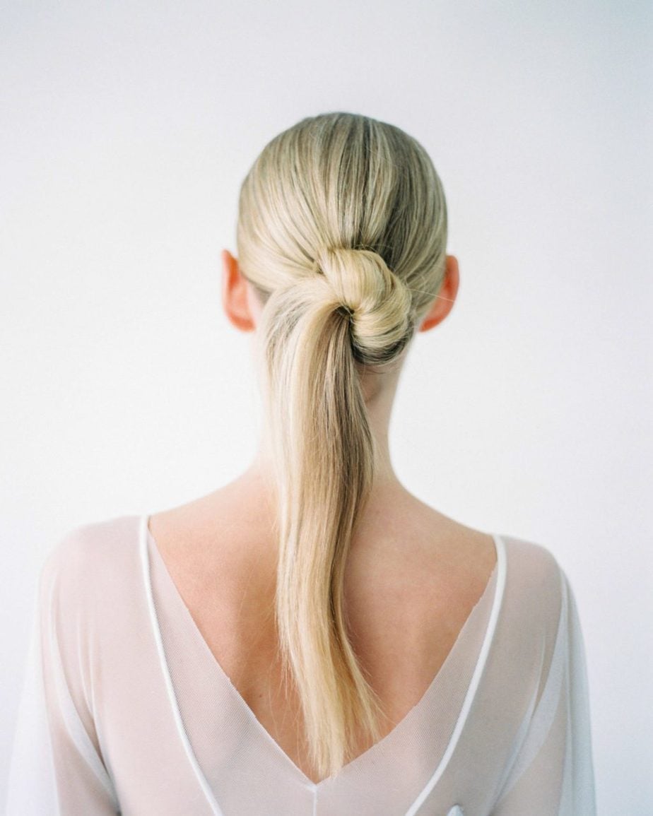 Light Brown Ponytail With Loose Curls Light Brown Ponytail With Loose Curls — Classy Bridesmaid Ponytail