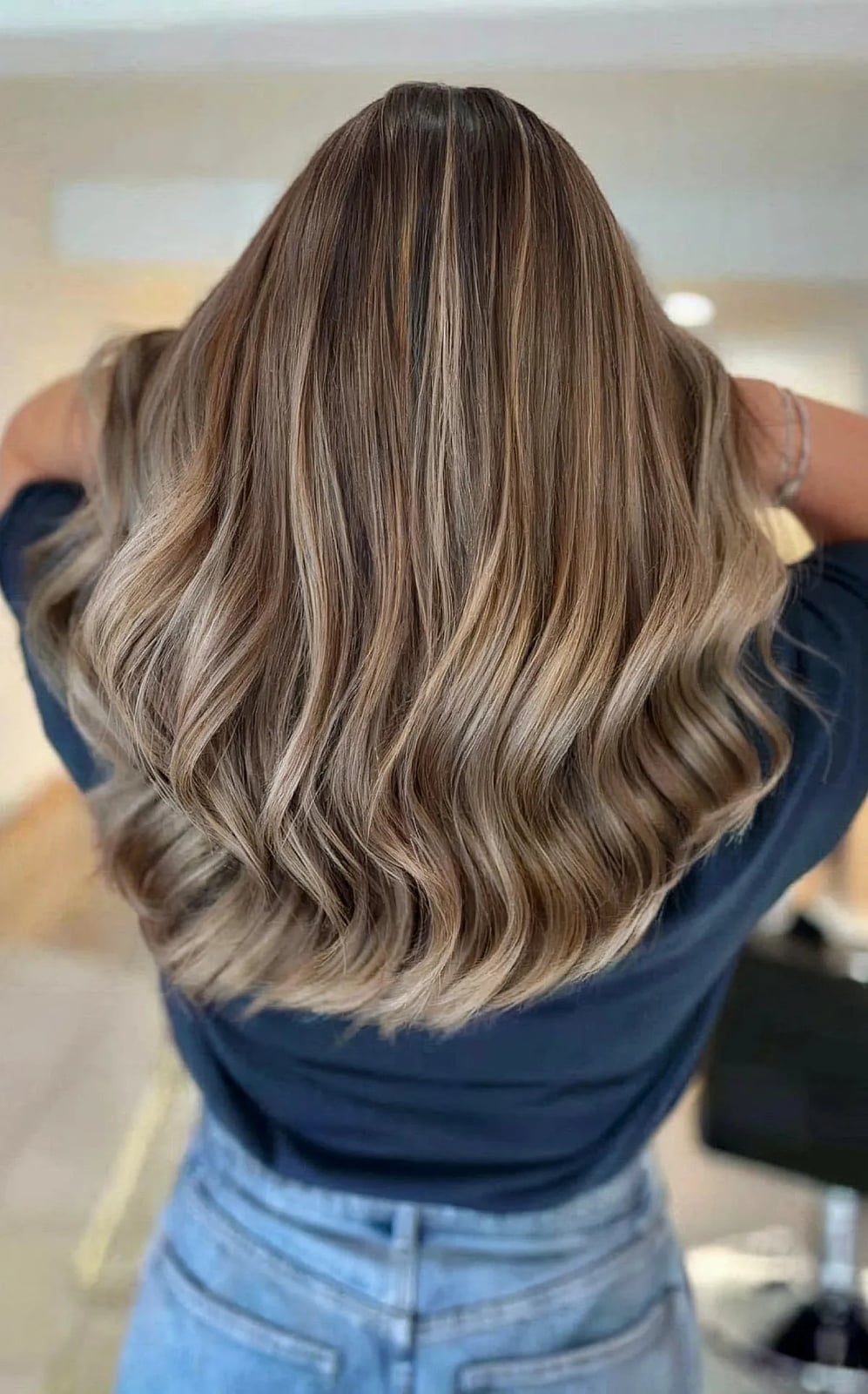 Mid-Back Bronde Balayage With Seamless Transition Mid-Back Bronde Balayage With Seamless Transition — Classy Bronde Balayage