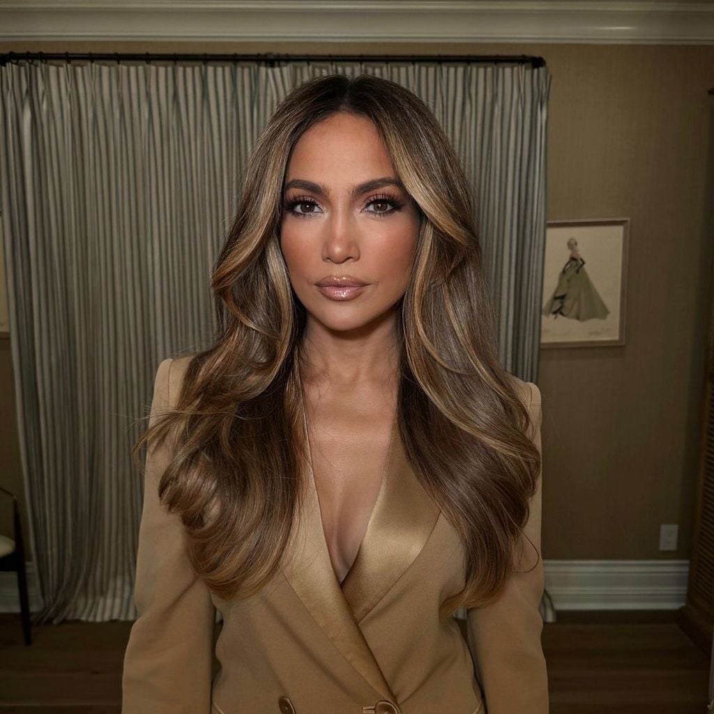 Mid-Back Bronde Balayage In Neutral Tones Mid-Back Bronde Balayage In Neutral Tones — Classy Bronde Balayage