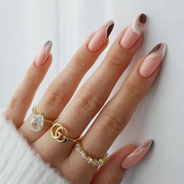 Wavy Abstract Tip Long Almond Nails Wavy Abstract Tip Long Almond Nails — Classy Brown Almond Nails