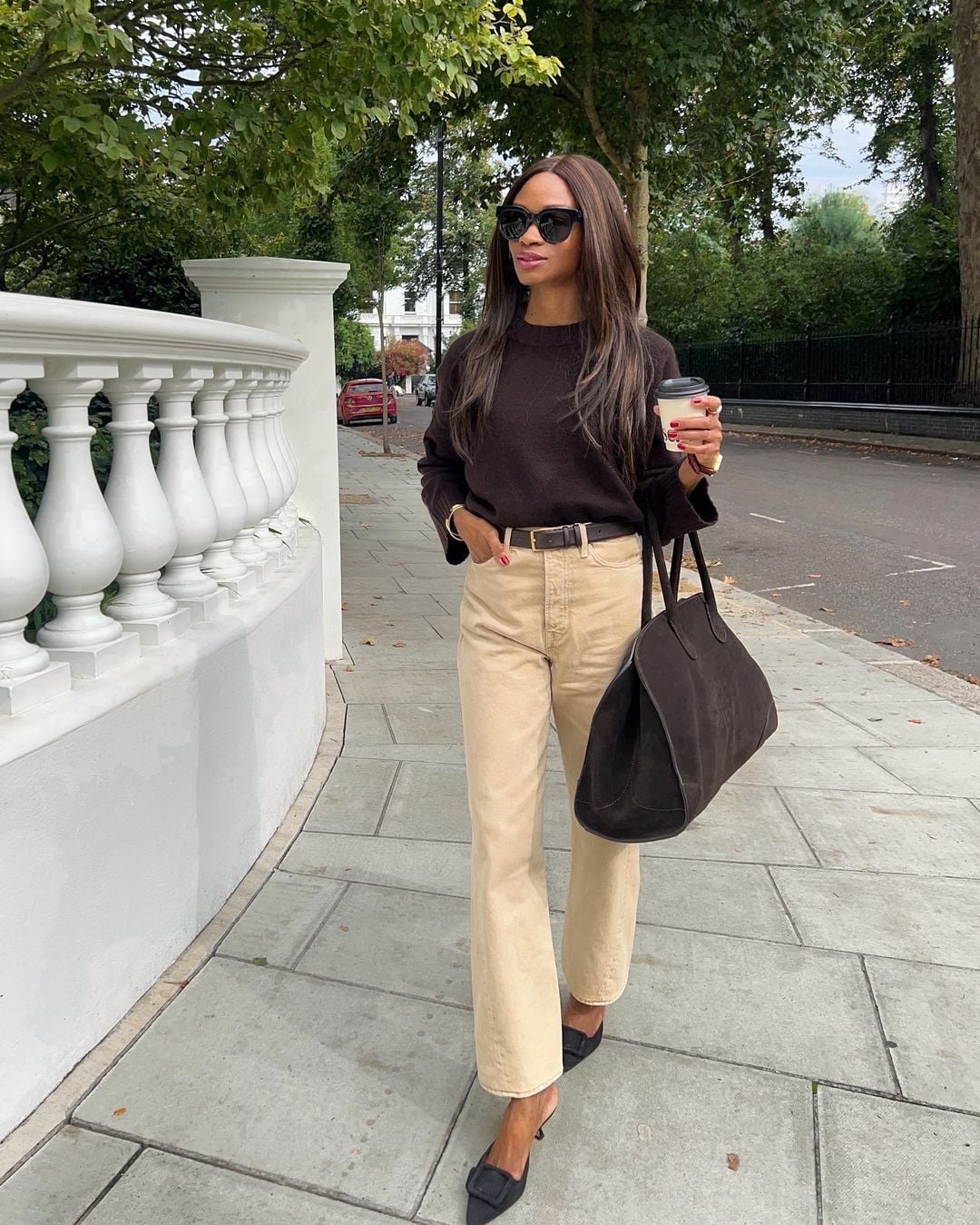 Light Brown Wide-Leg Trousers with Dark Brown Sweater Light Brown Wide-Leg Trousers with Dark Brown Sweater — Classy Brown Outfits