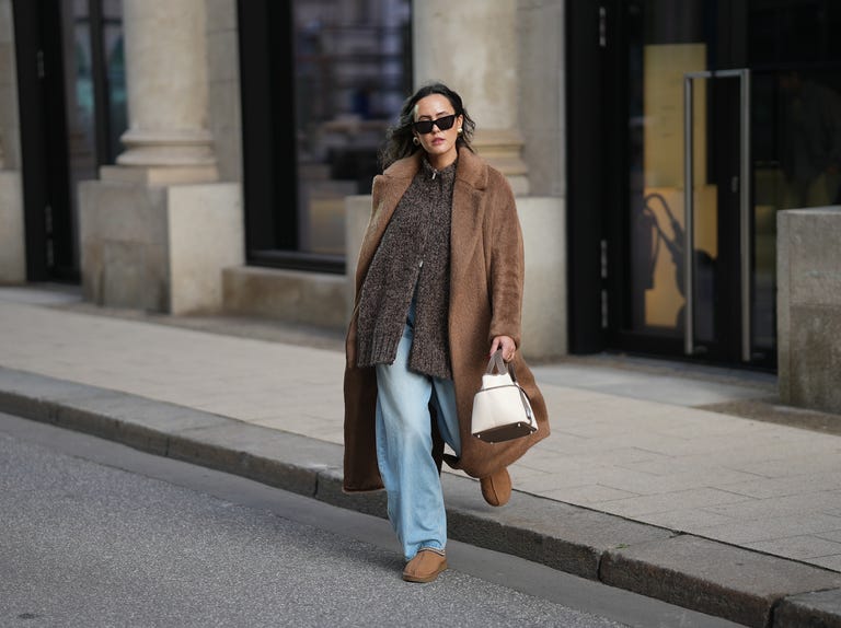 Textured Brown Coat Over Grey Sweater and Jeans Textured Brown Coat Over Grey Sweater and Jeans — Classy Brown Outfits
