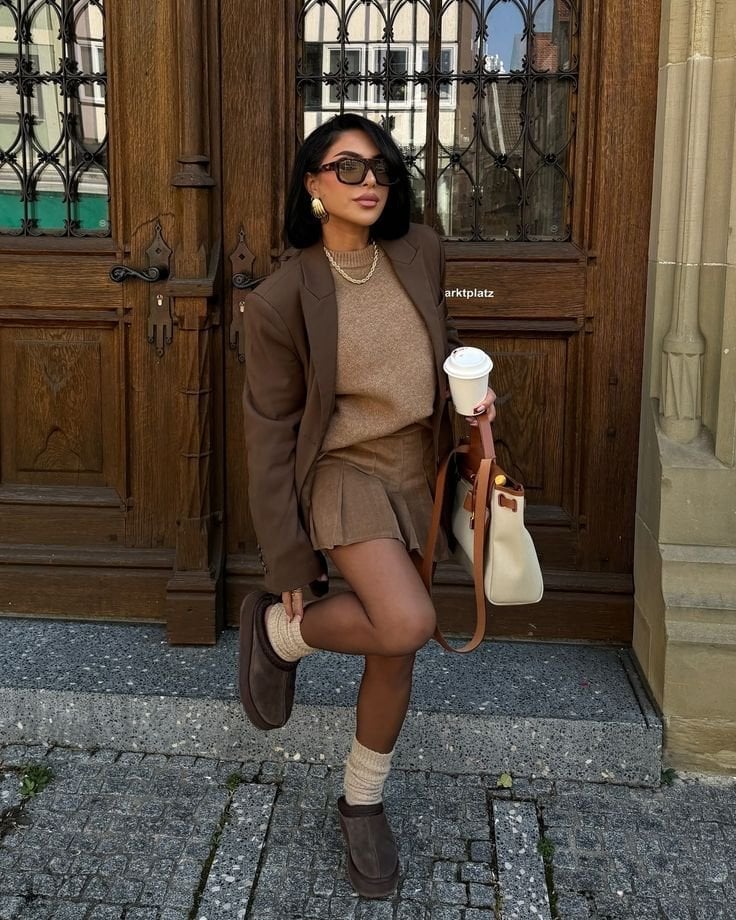 Brown Blazer Over Knit Sweater and Pleated Skirt Brown Blazer Over Knit Sweater and Pleated Skirt — Classy Brown Outfits