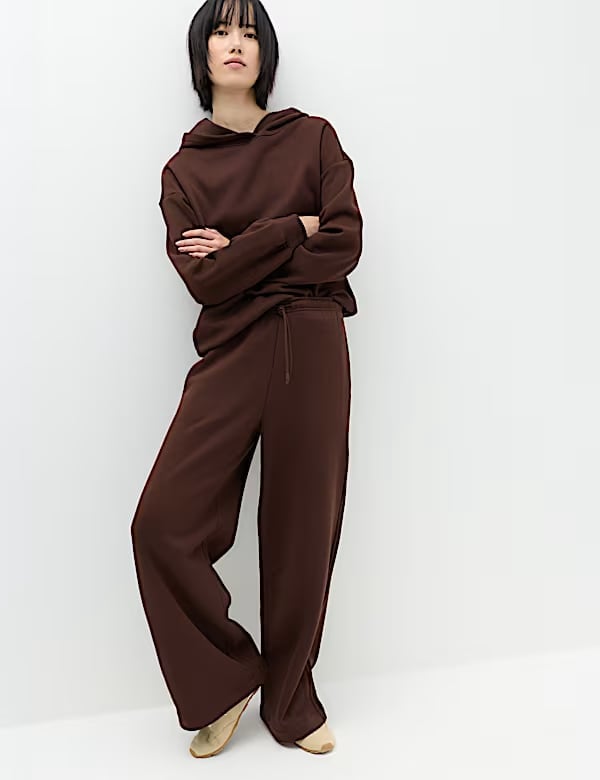 Dark Chocolate Brown Loungewear Set — Classy Brown Sweatpants Outfit