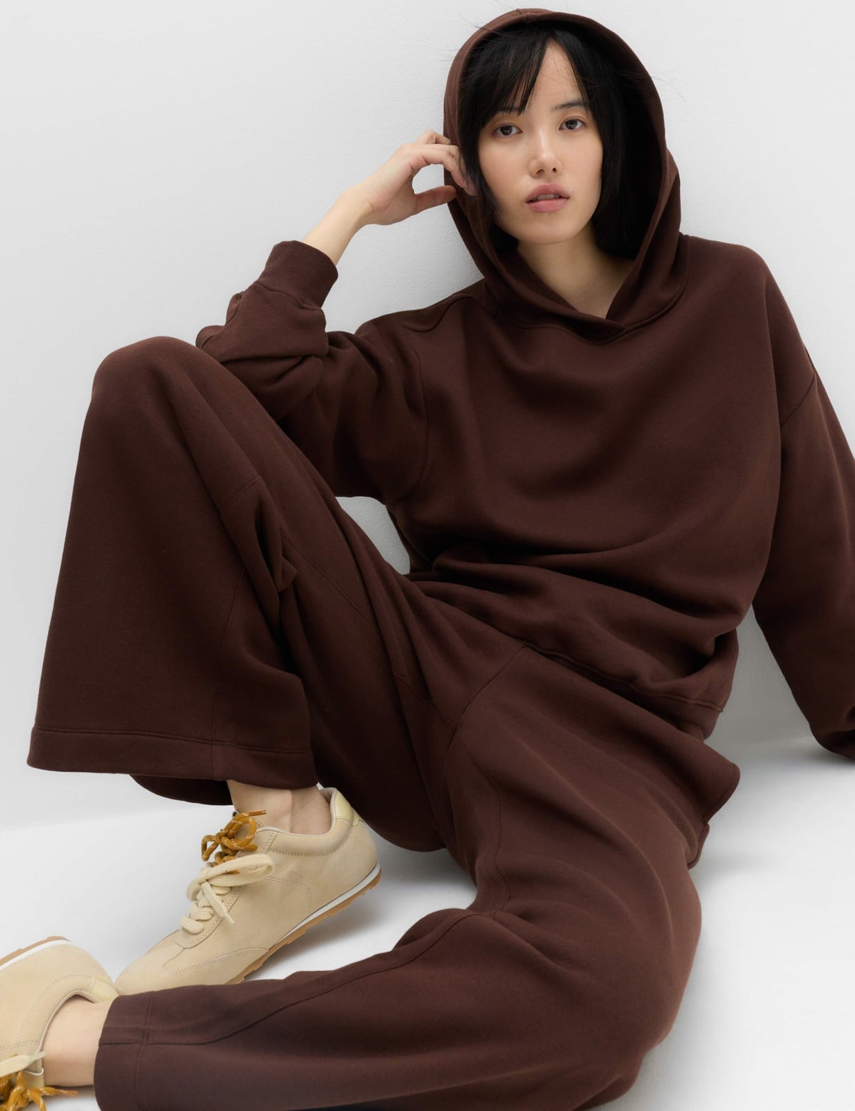 Deep Brown Fleece Matching Set — Classy Brown Sweatpants Outfit