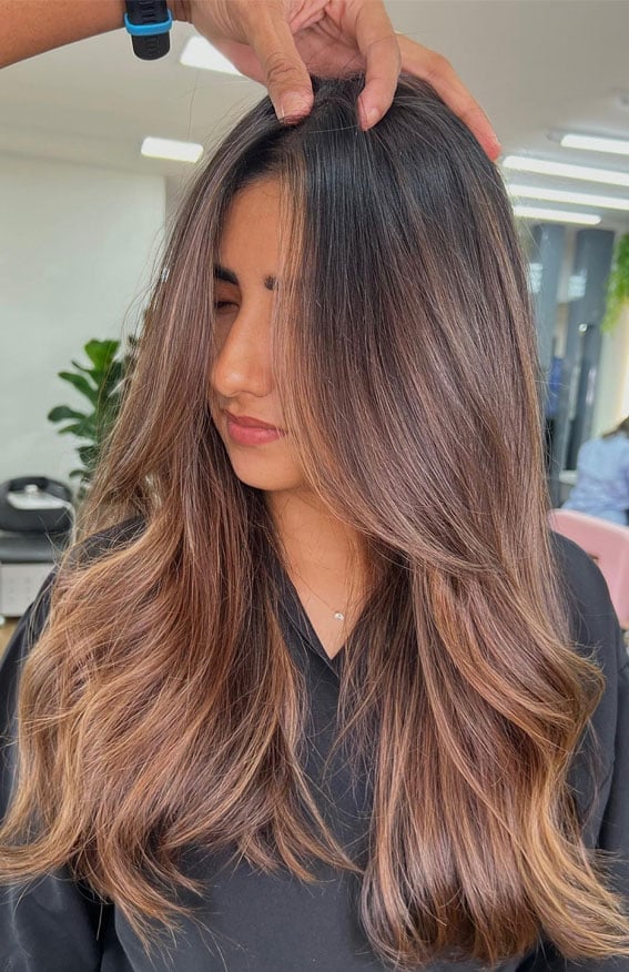 Mid-Back Sun-Kissed Balayage Mid-Back Sun-Kissed Balayage — Classy Brunette Hair Colors