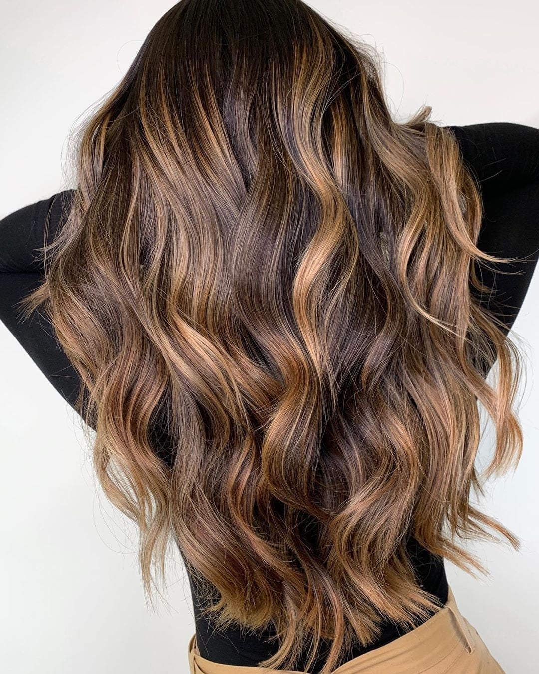 Mid-Back Dark Brown With Warm Highlights and Long Layers Mid-Back Dark Brown With Warm Highlights and Long Layers — Classy Brunette Hair Colors