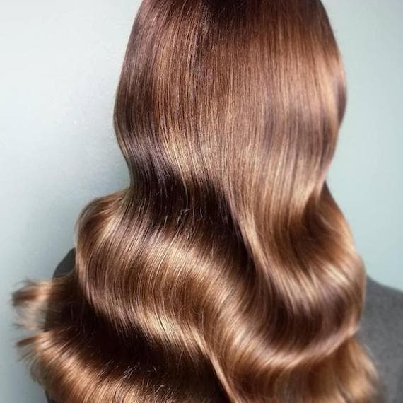 Mid-Back Medium Brown With Glossy Balayage Mid-Back Medium Brown With Glossy Balayage — Classy Brunette Hair Colors
