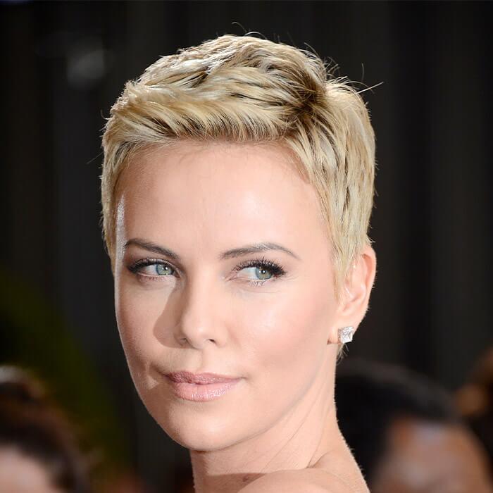 Collarbone Lob With Soft Waves — Classy Brush Hair