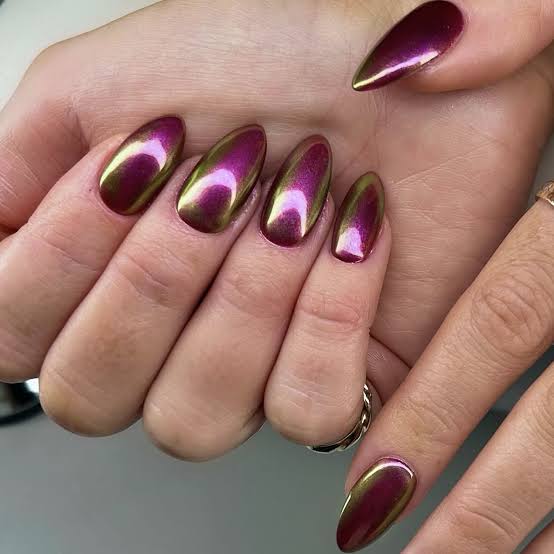 Medium Almond Duochrome Burgundy Gold Chrome Nails — Classy Burgundy Chrome Nails
