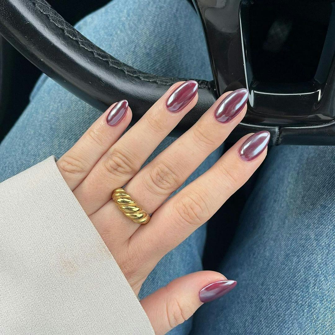 Short Almond Deep Burgundy High Shine Chrome Nails — Classy Burgundy Chrome Nails