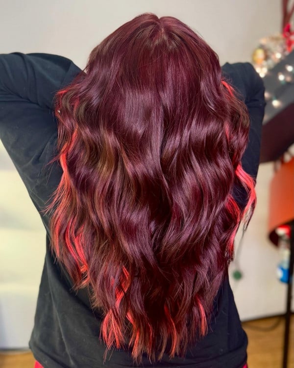 Mid-Back Wavy Layers With Fiery Red Highlights — Classy Burgundy Highlights