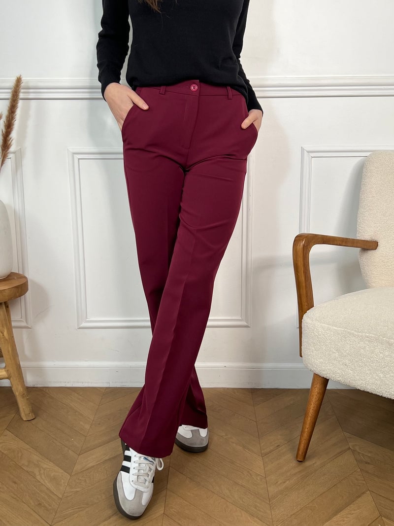 Burgundy Flared Trousers with a Black Top and Sneakers Burgundy Flared Trousers with a Black Top and Sneakers — Classy Burgundy Pants Outfits