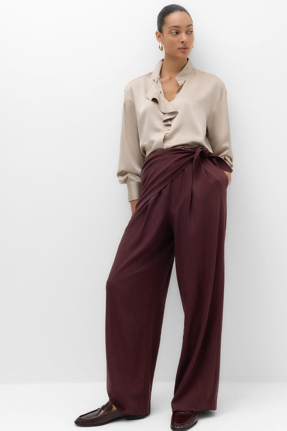 High-waisted Burgundy Pinstripe Trousers with a Silk Blouse High-waisted Burgundy Pinstripe Trousers with a Silk Blouse — Classy Burgundy Pants Outfits