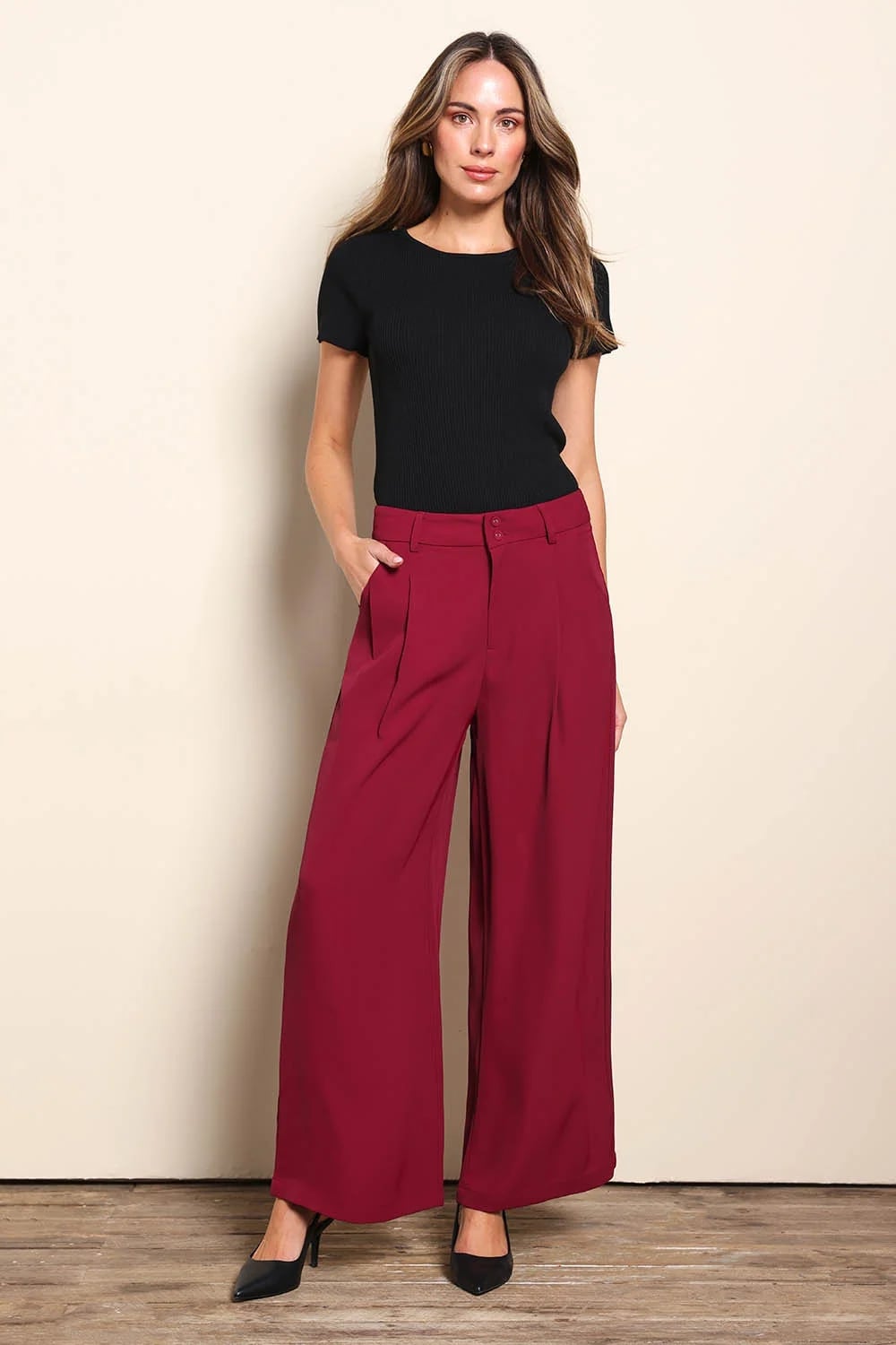 Burgundy High-Waisted Wide-Leg Trousers with a Black T-Shirt Burgundy High-Waisted Wide-Leg Trousers with a Black T-Shirt — Classy Burgundy Pants Outfits