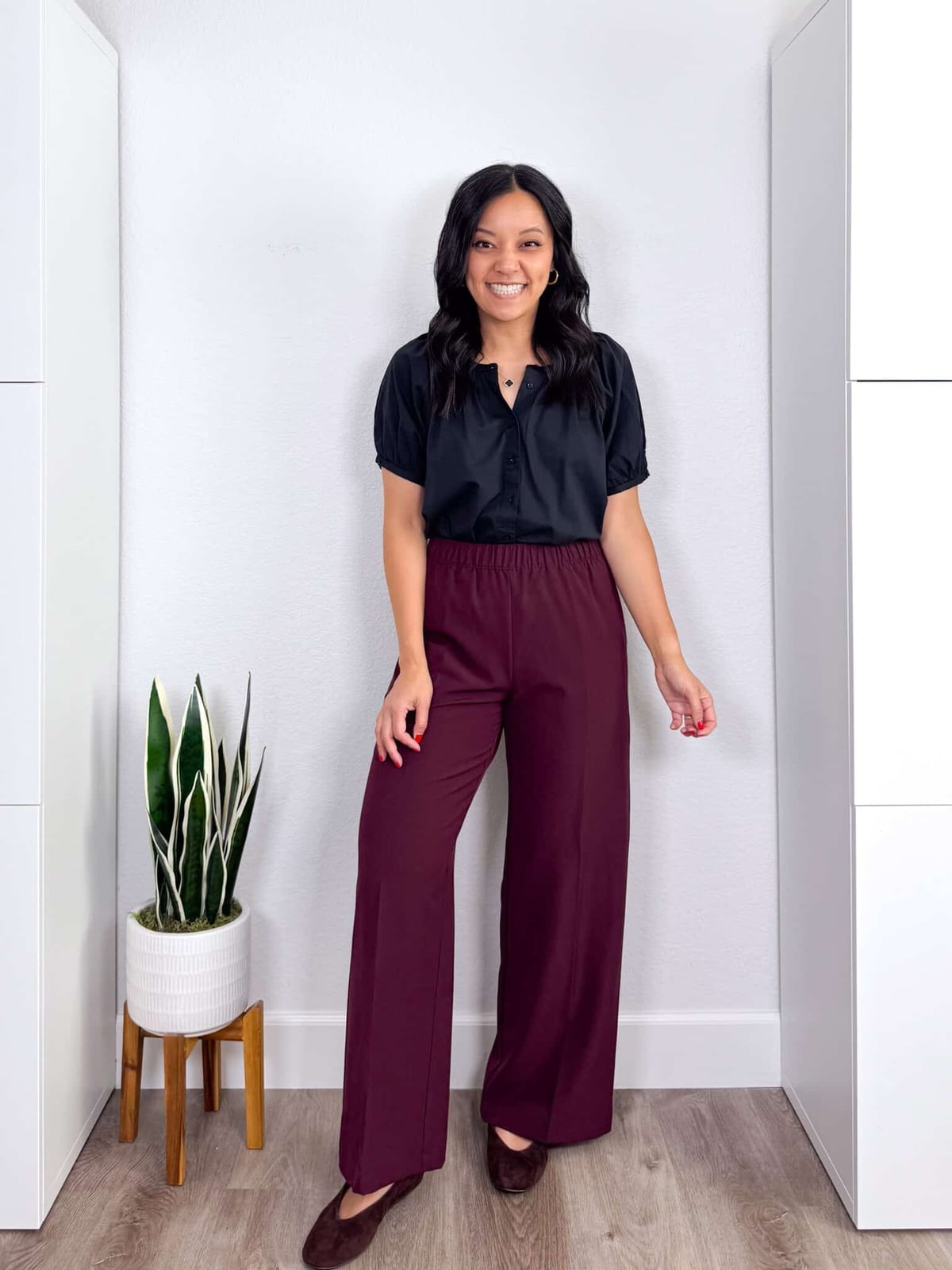 Burgundy Wide-Leg Pants with a Black Button-Up Top Burgundy Wide-Leg Pants with a Black Button-Up Top — Classy Burgundy Pants Outfits