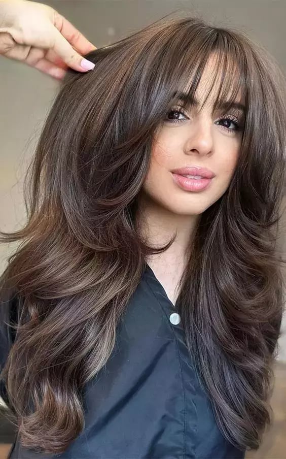 Mid-Back Layers With Rounded Shape Mid-Back Layers With Rounded Shape — Classy Butterfly Hair