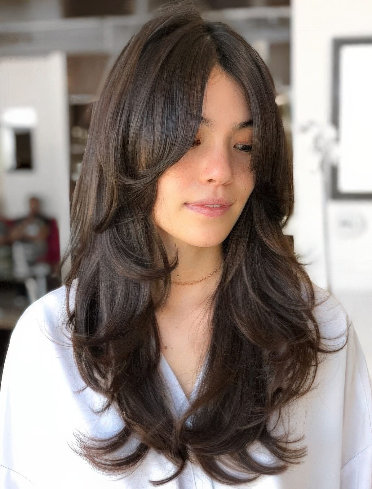 Collarbone Butterfly Cut With Soft Layers Collarbone Butterfly Cut With Soft Layers — Classy Butterfly Hair