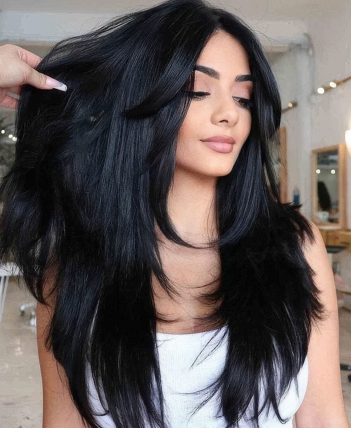 Mid-Back Dark Brown Butterfly With Volume Mid-Back Dark Brown Butterfly With Volume — Classy Butterfly Haircut