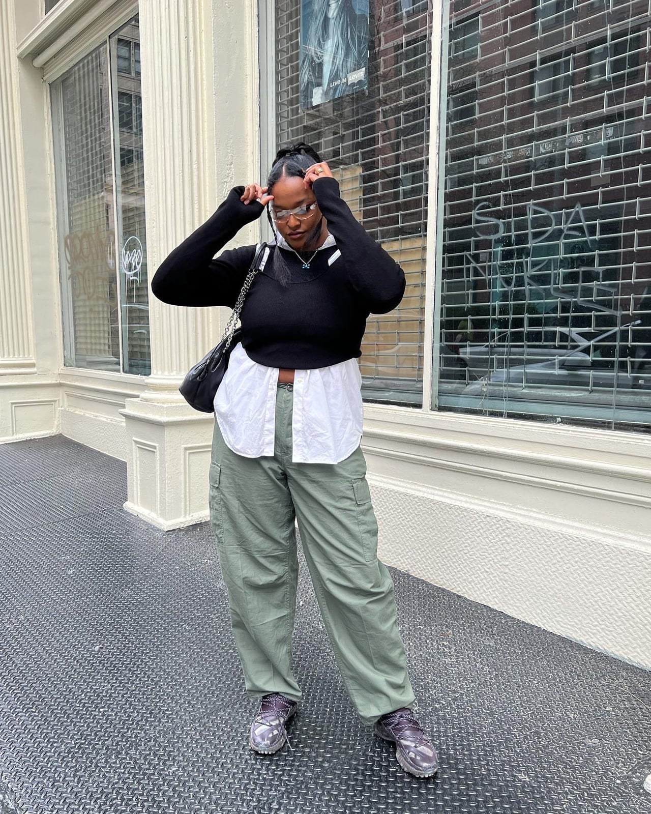 Olive Cargo Pants With Layered Tops Olive Cargo Pants With Layered Tops — Classy Cargo Pants Outfits
