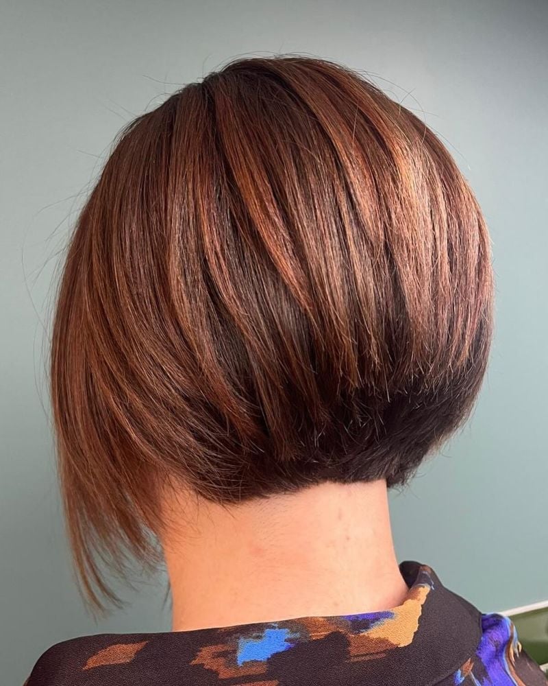 Chin Length Blunt Bob With Copper Highlights Chin Length Blunt Bob With Copper Highlights — Classy Casual Hairstyles