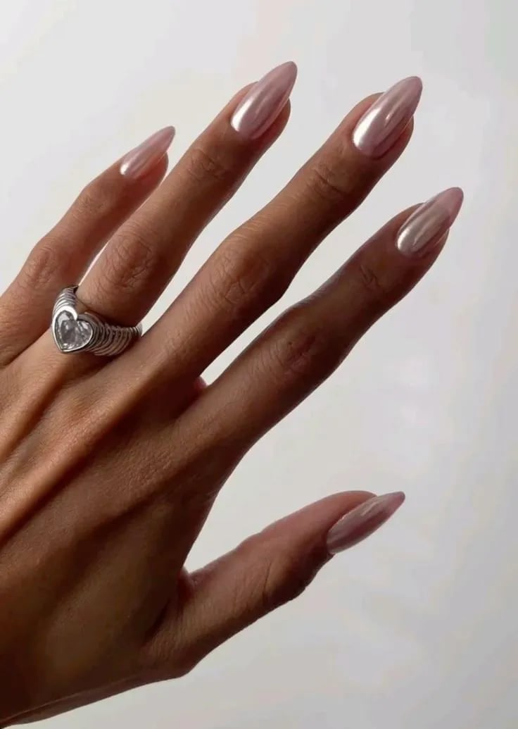 Light Pink Pearlescent Chrome Almond Nails, Close-Up Take — Classy Chrome Nails