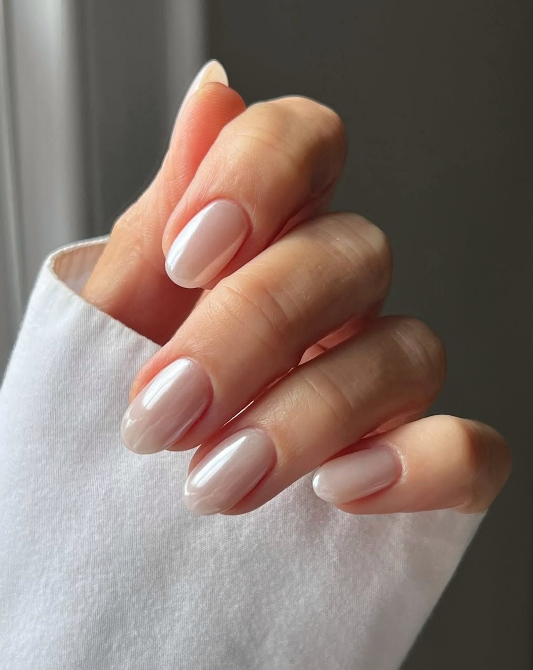 Soft Peachy-Pink Chrome Oval Nails — Classy Chrome Nails