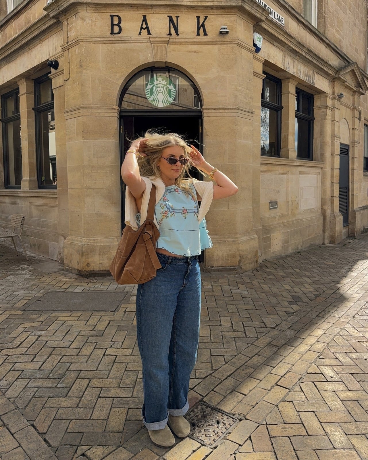 Taupe Clogs with Floral Print Camisole and Wide Leg Jeans Taupe Clogs with Floral Print Camisole and Wide Leg Jeans — Classy Clogs Outfits