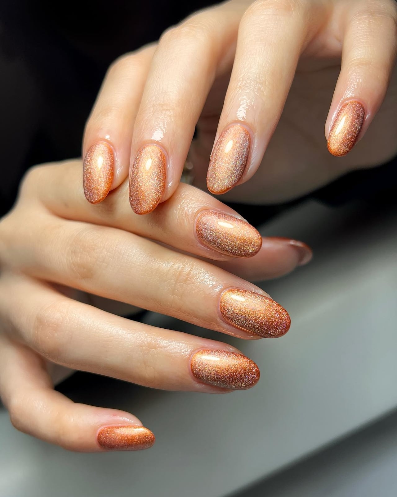 Short Oval Shimmering Copper Cat-Eye Short Oval Shimmering Copper Cat-Eye — Classy Copper Nails