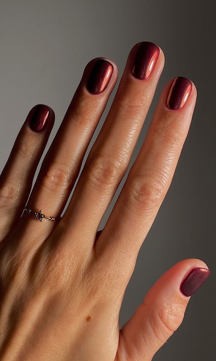 Short Oval Deep Red Copper Chrome Short Oval Deep Red Copper Chrome — Classy Copper Nails