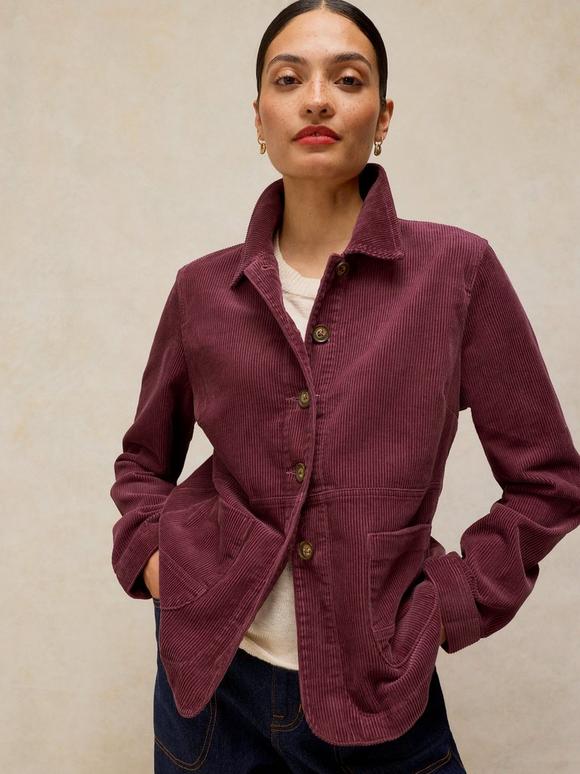 Burgundy Corduroy Jacket Close-Up Burgundy Corduroy Jacket Close-Up — Classy Corduroy Jacket Outfits