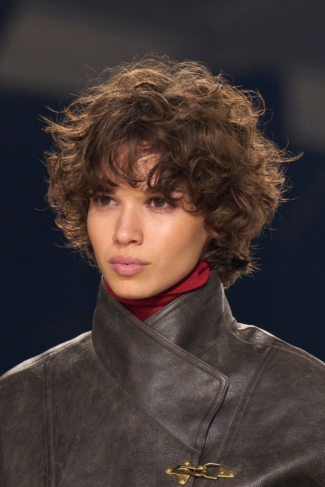 Layered Bob With Short Bangs, Chin Layered Bob With Short Bangs, Chin — Classy Curly Hair Cutting