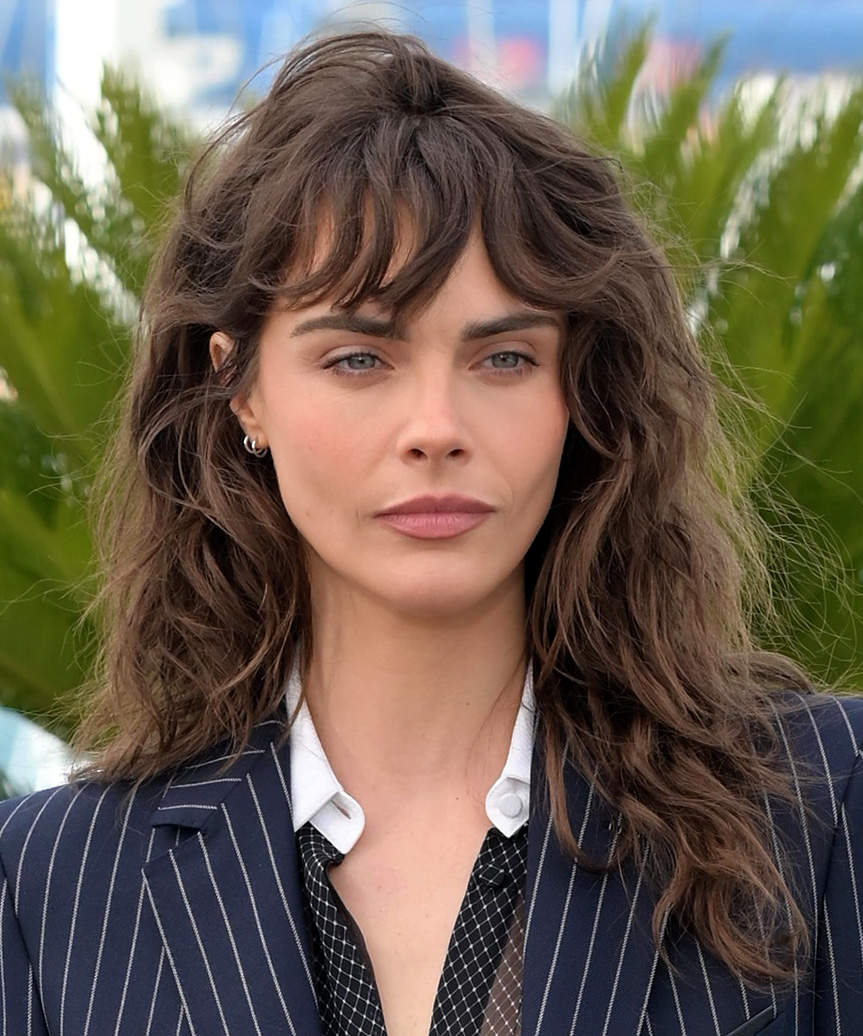 Shoulder Length Dark Brown Shag With Curtain Bangs Shoulder Length Dark Brown Shag With Curtain Bangs — Classy Curtain Bangs Long Hair
