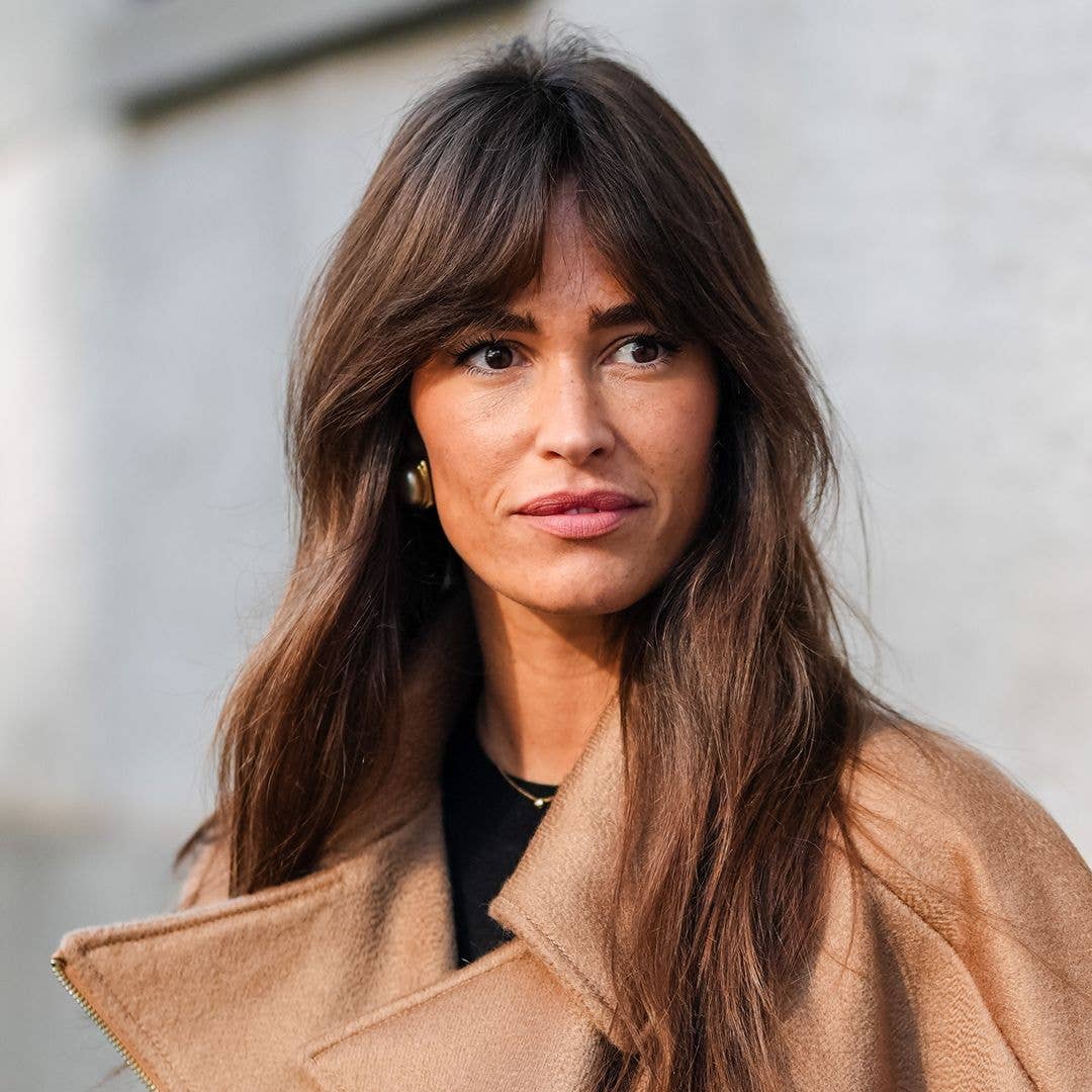 Mid-Back Length Blowout With Side-Swept Curtain Bangs Mid-Back Length Blowout With Side-Swept Curtain Bangs — Classy Cut Bangs