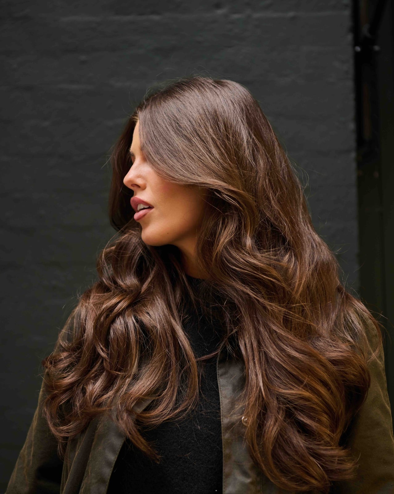 Dark Brown Base With Subtle Caramel Highlights And Waves Dark Brown Base With Subtle Caramel Highlights And Waves — Classy Dark Brown Highlights