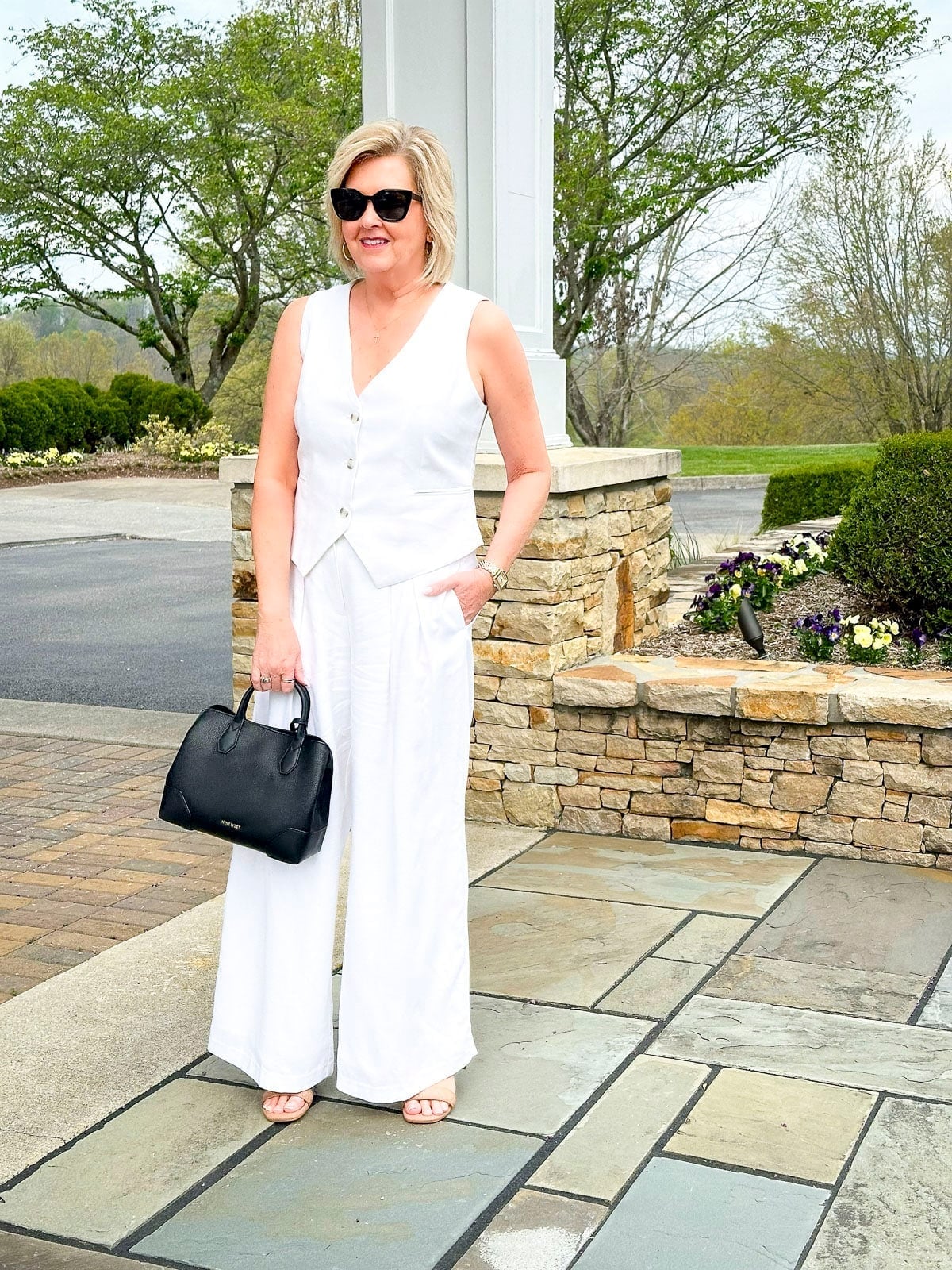 White Linen Wide Leg Pants Set with Vest — Classy Dress Pants Outfit Women