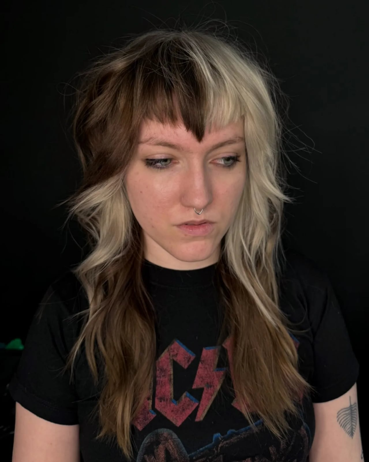 Textured Mullet With Two-Tone Color Textured Mullet With Two-Tone Color — Classy Edgy Haircuts
