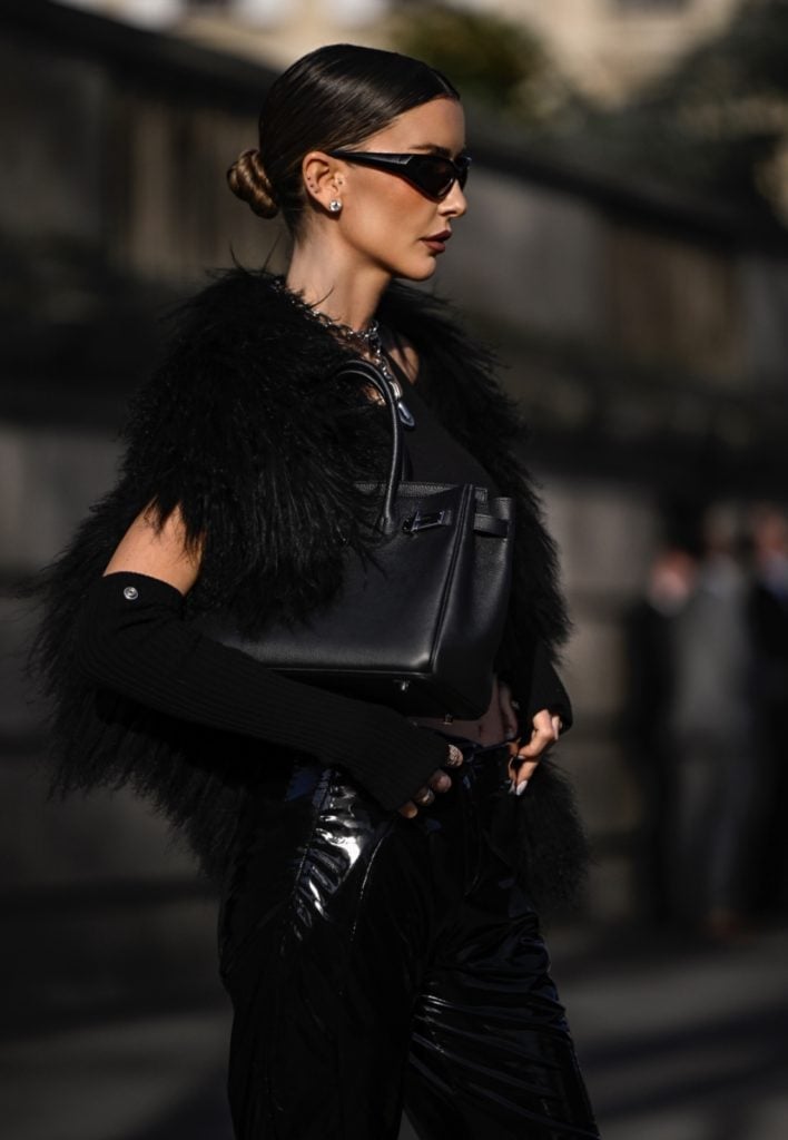 Lisa Kistermann Rocks a Dark Sleek Look for the Hermes Show at Paris Fashion Week - Daily Front Row