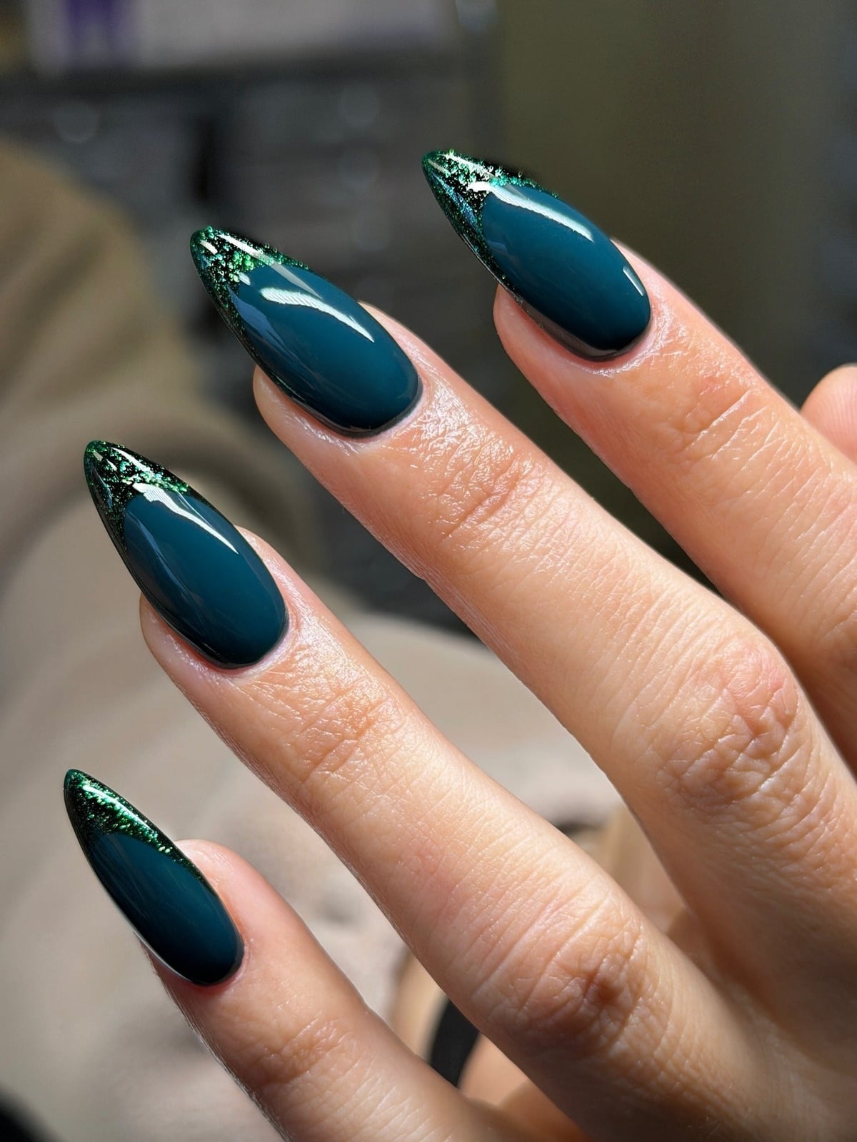 Green French Tip With Gold Outline Square Nails, Close-Up Take Green French Tip With Gold Outline Square Nails, Close-Up Take — Classy Emerald Green Nails