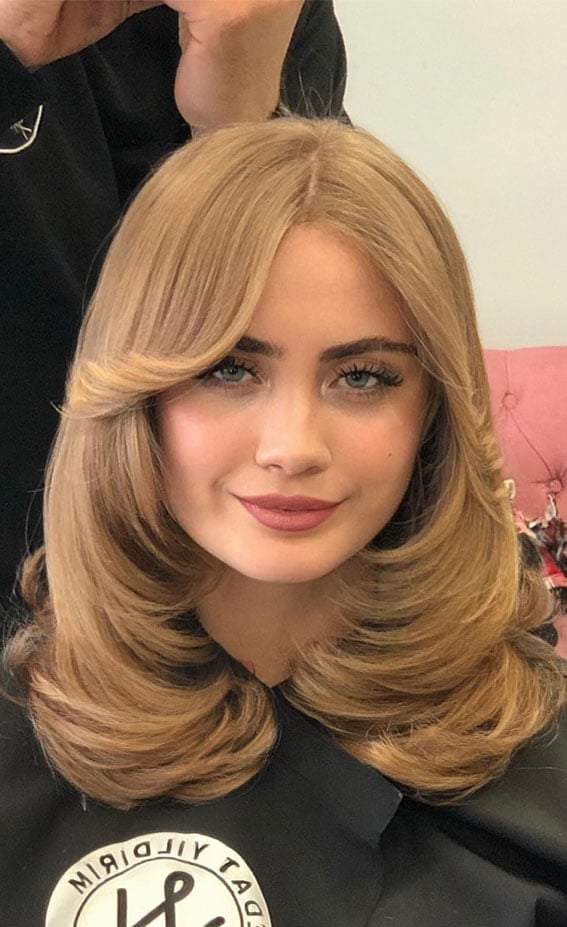 Golden Blonde Collarbone With Sculpted Face-Framing Layers Golden Blonde Collarbone With Sculpted Face-Framing Layers — Classy Face Framing Layers