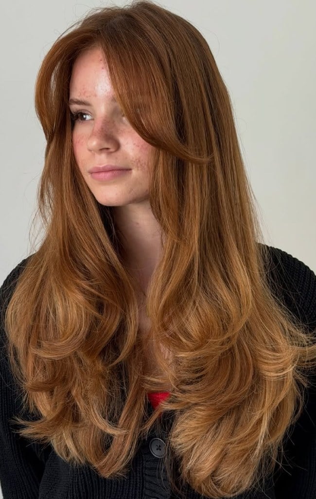 Auburn Mid-Back With Curtain Bangs And Waves, Layered Hair With Soft Auburn Mid-Back With Curtain Bangs And Waves, Layered Hair With Soft — Classy Face Framing Layers