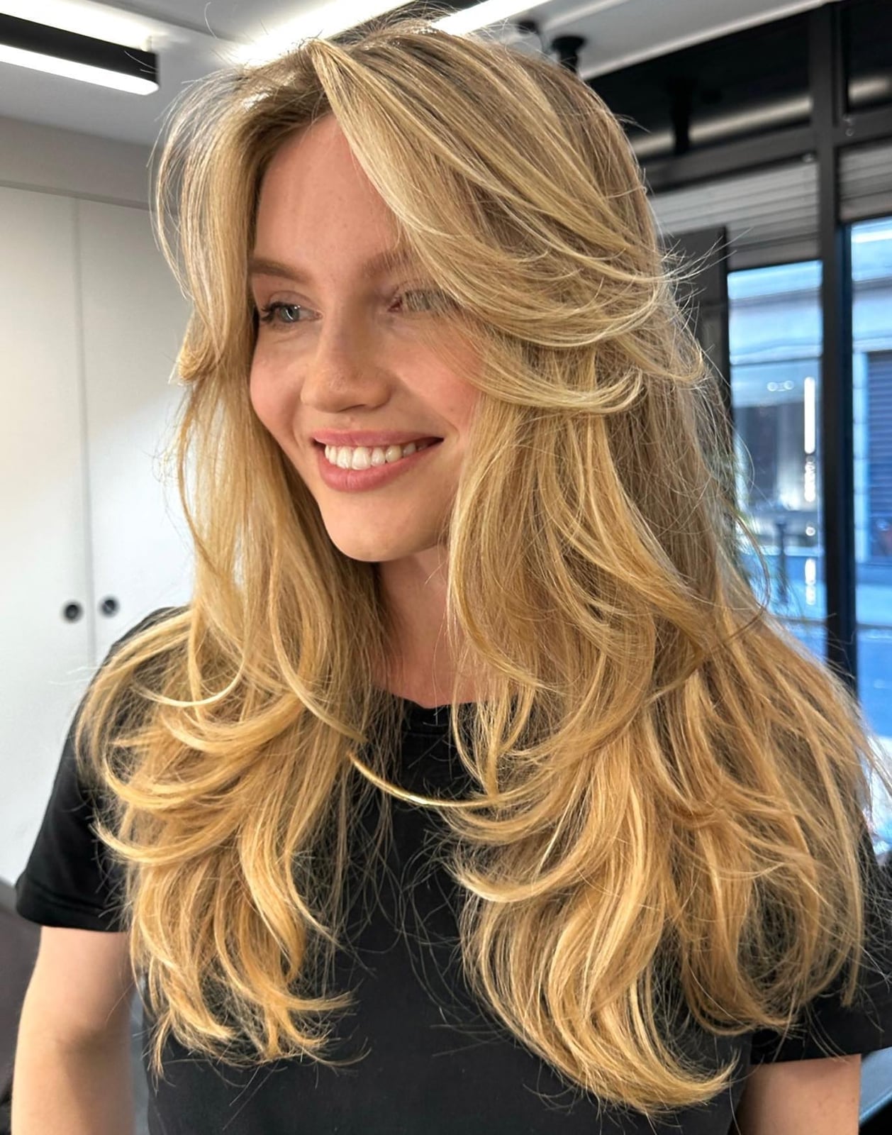 Thick Honey Blonde Mid-Back With Curtain Bangs Thick Honey Blonde Mid-Back With Curtain Bangs — Classy Face Framing Layers