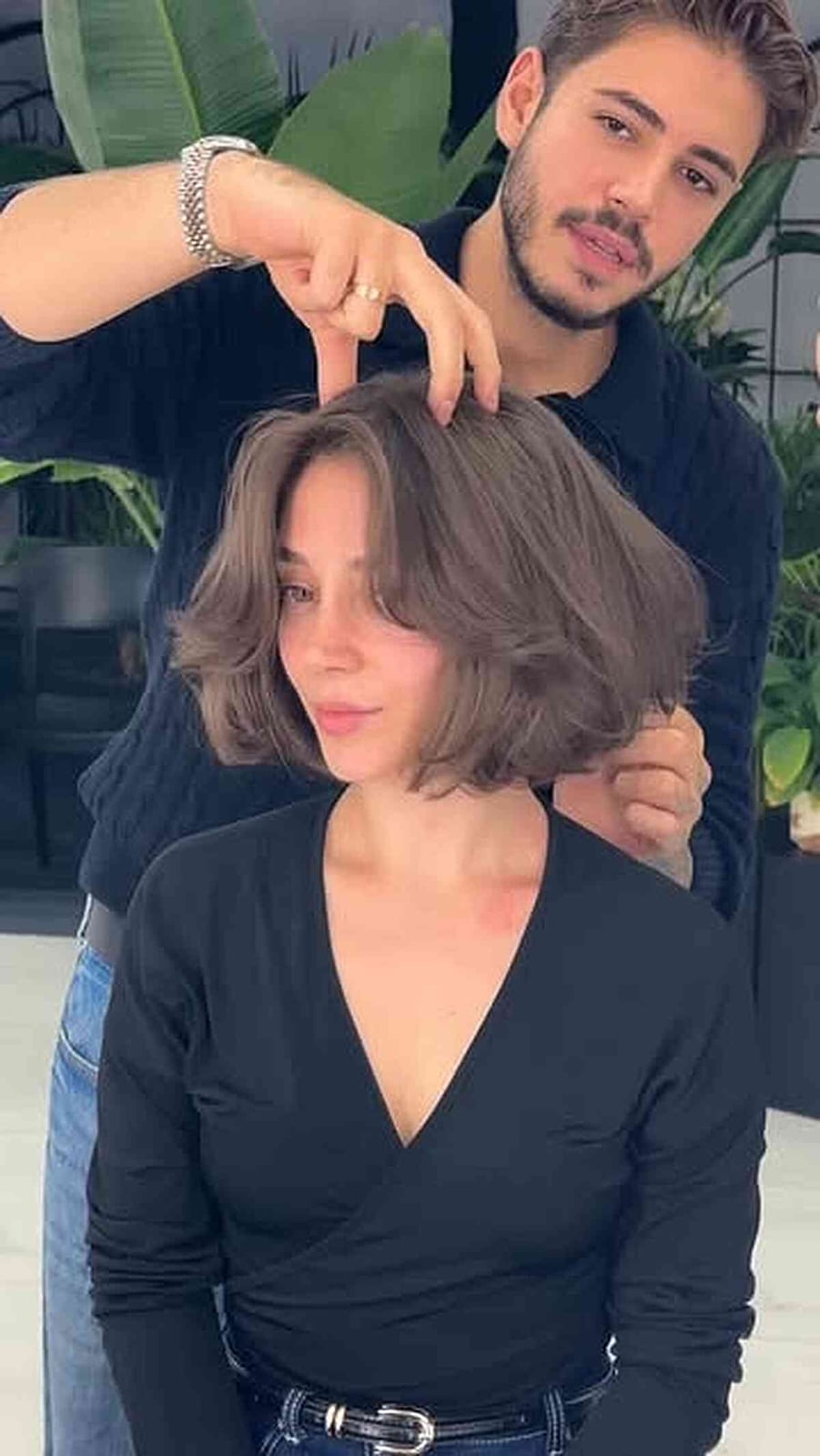 Collarbone Bob With Face-Framing Layers — Classy French Bob