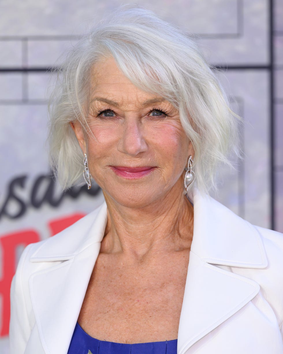 Collarbone Bob With Soft Curtain Bangs — Classy French Bob