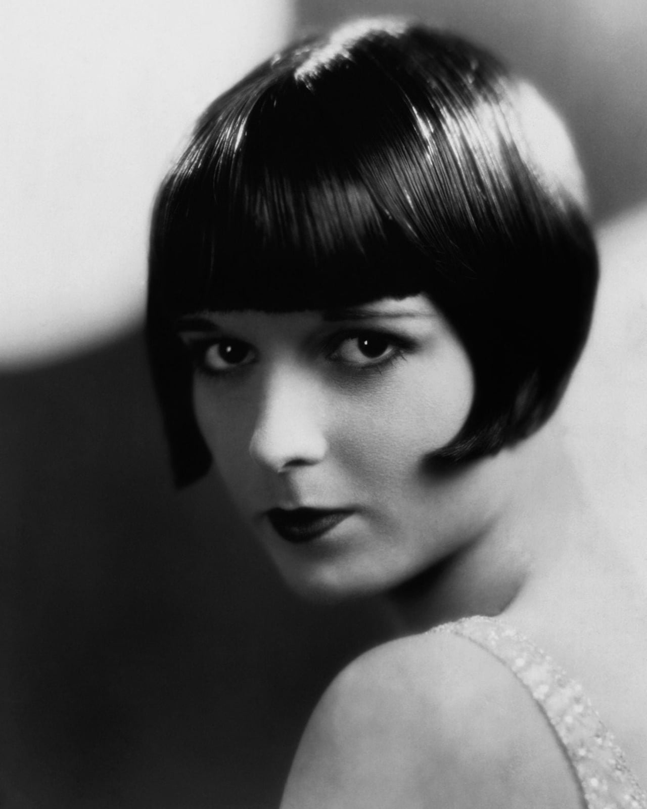 Black Chin Bob With Blunt Fringe, Straight Black Chin Bob With Blunt Fringe, Straight — Classy French Bob with Bangs